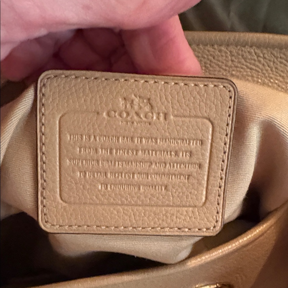 Chicago Coach Ellis Beige Leather Tote with Gold Hardware and Decorative Scarf - Picture 13 of 15